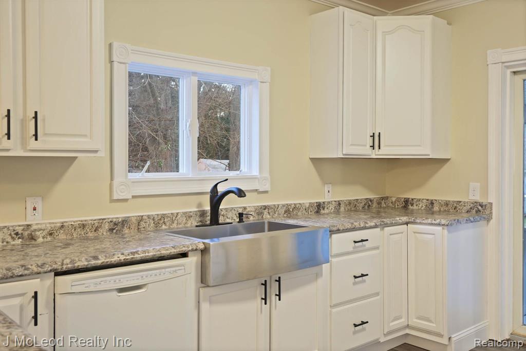 4804 CENTER Street, Millington, MI 48746 — Photo 13