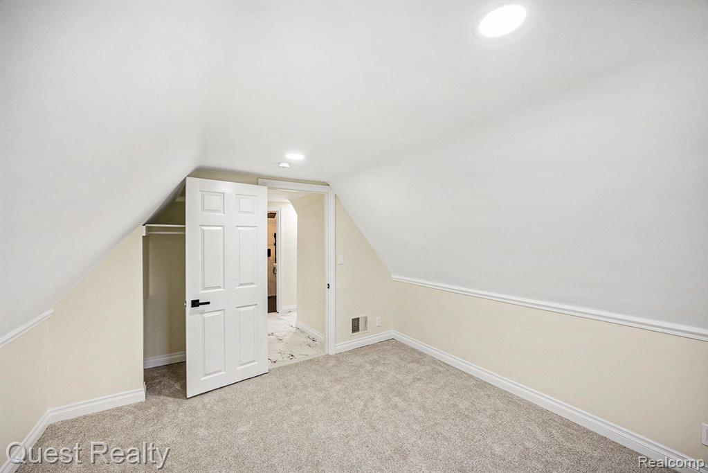 9 Hubbard, Mount Clemens, MI 48043 — Photo 18