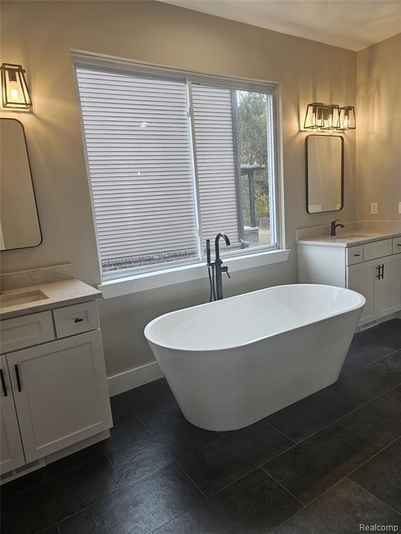 49287 London Bridge Drive, Macomb, MI 48044 — Photo 12