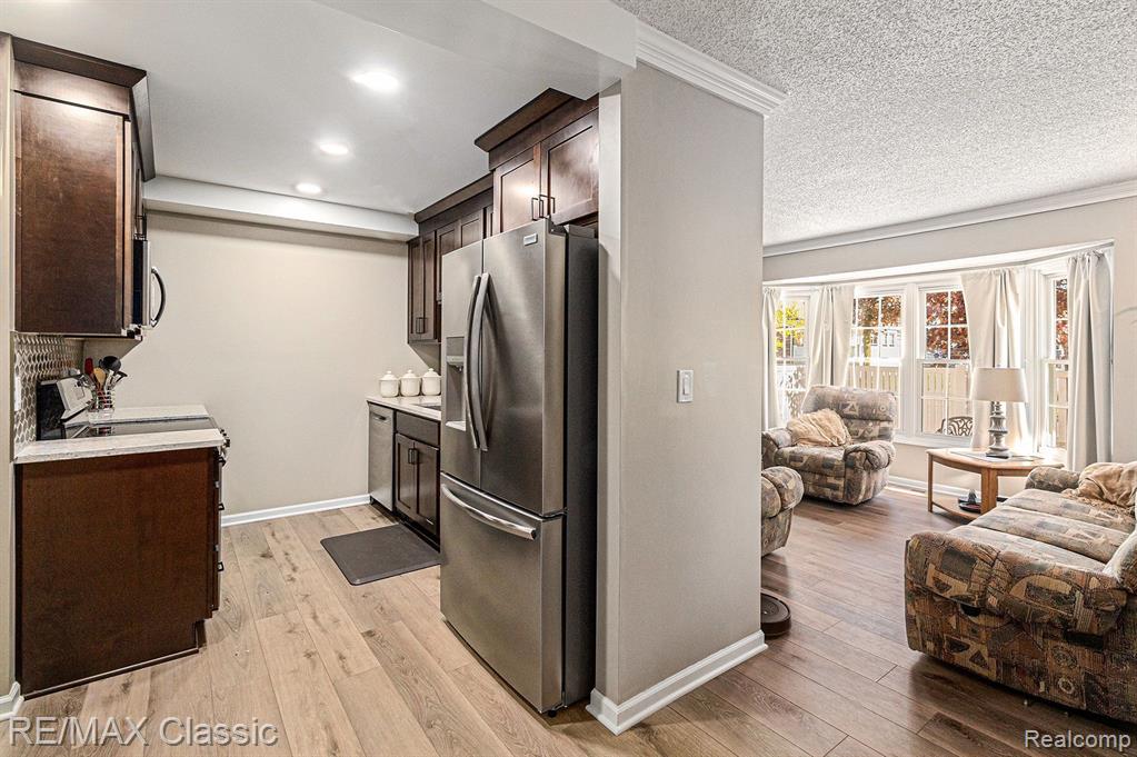 42173 OLD POND Circle, Plymouth, MI 48170 — Photo 12