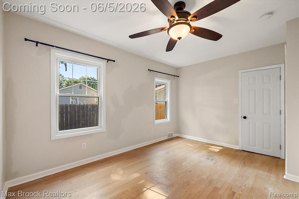 6431 Prairie Lawn, Waterford, MI 48329 — Photo 25