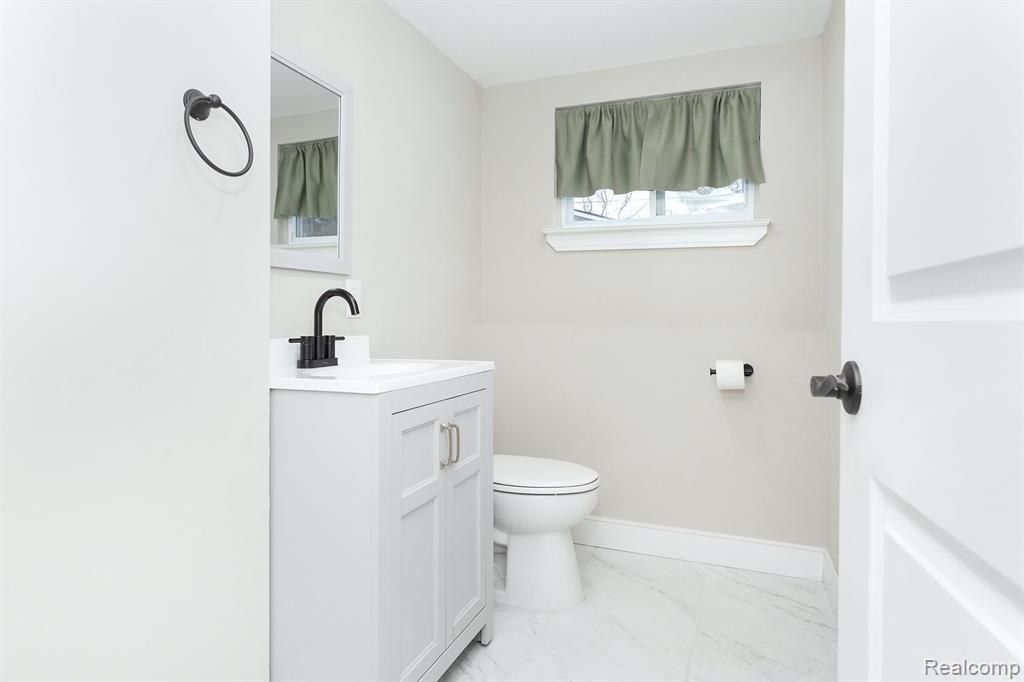 430 DEVILLEN Avenue, Royal Oak, MI 48073 — Photo 13