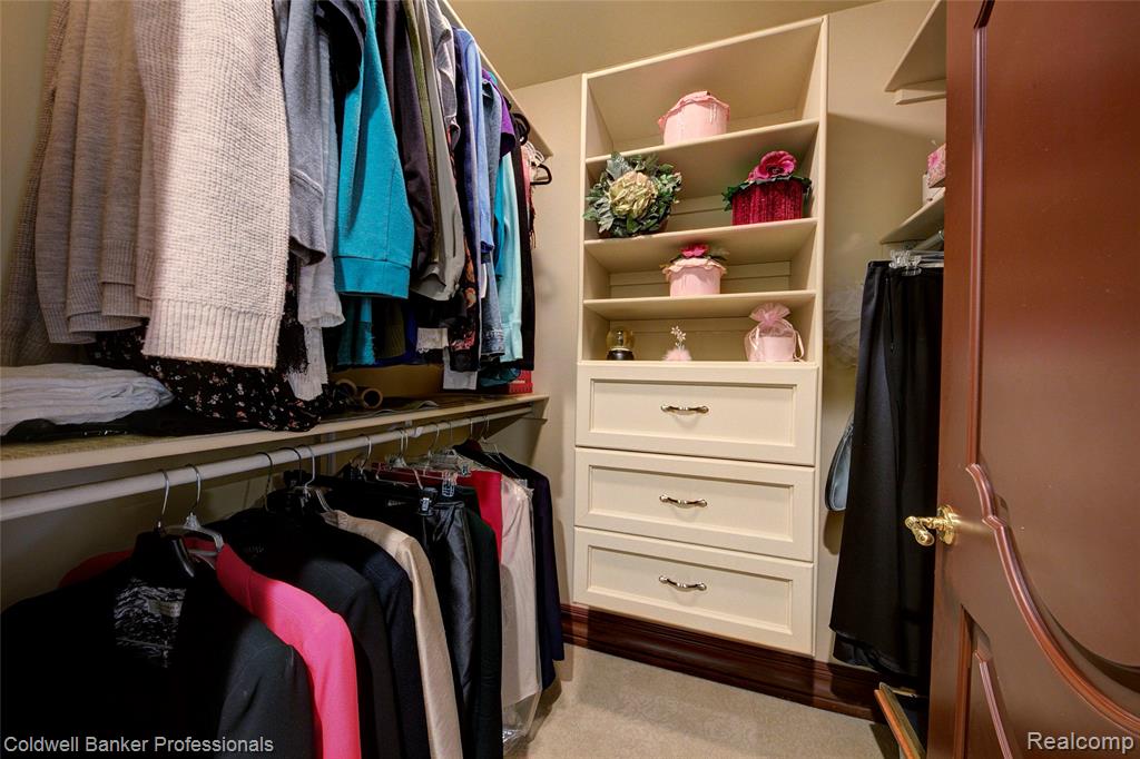 4546 Forest Edge Lane, West Bloomfield, MI 48323 — Photo 50
