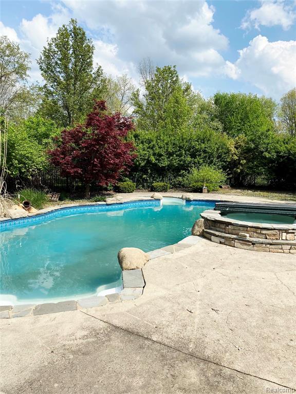 1802 Mist Wood Drive, Howell, MI 48843 — Photo 3