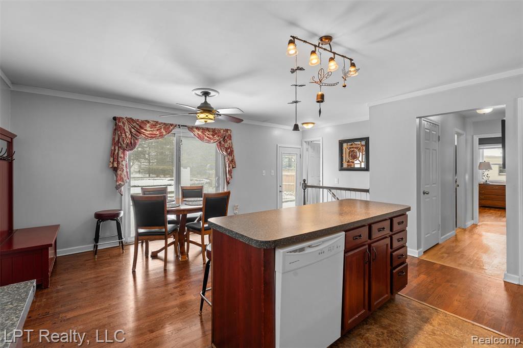 8088 Oreilly Circle, Davison, MI 48423 — Photo 12