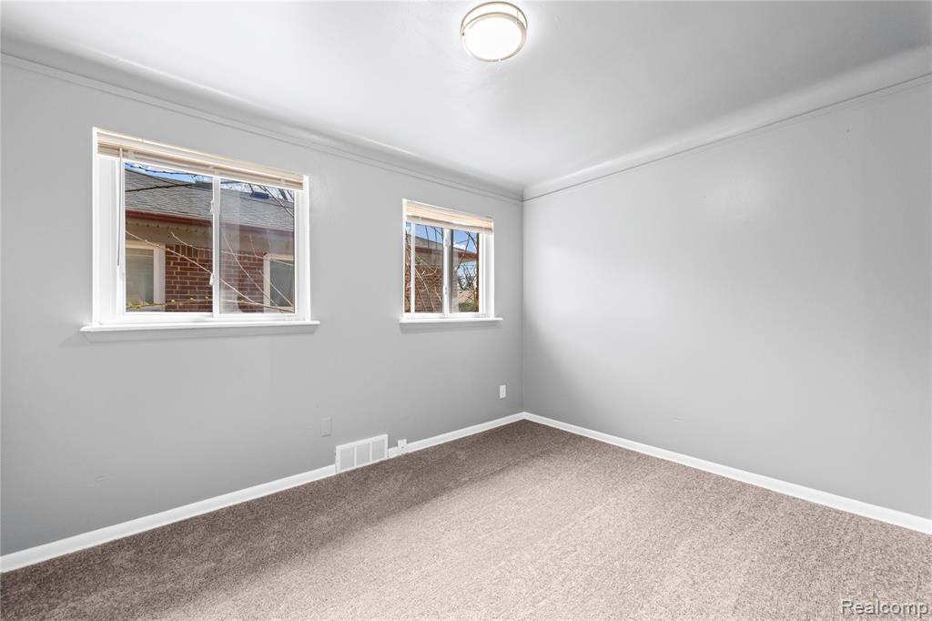23701 Coyle Street, Oak Park, MI 48237 — Photo 21