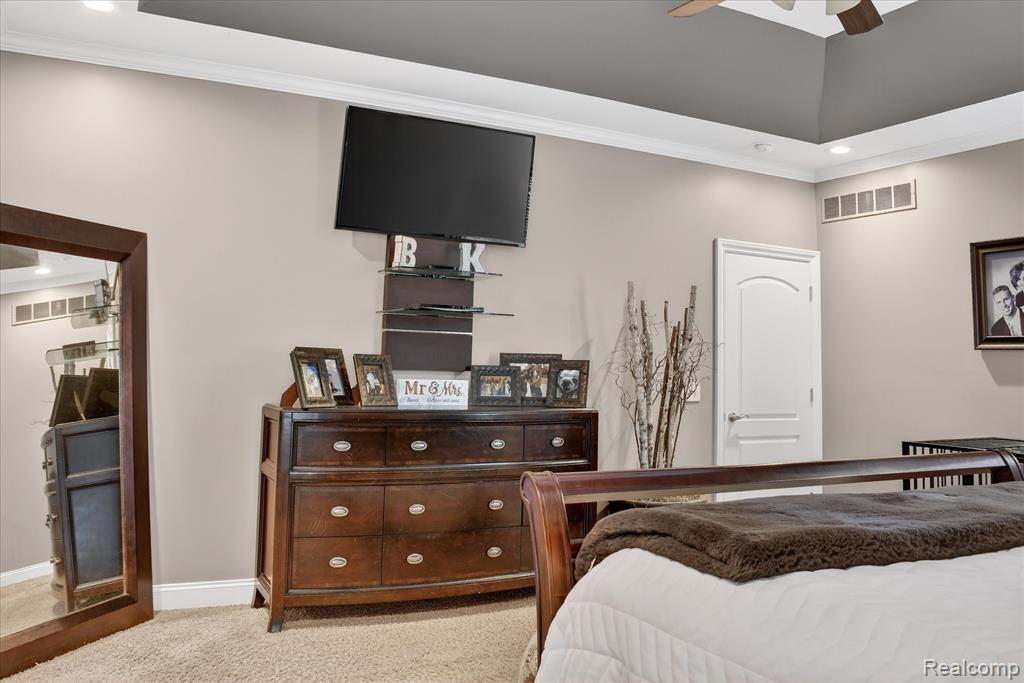 5585 Leah Lane, Almont, MI 48003 — Photo 34