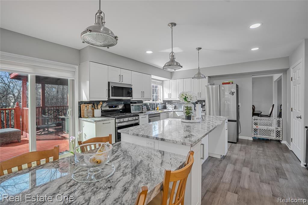 2590 Oakham Court, Canton, MI 48188 — Photo 9