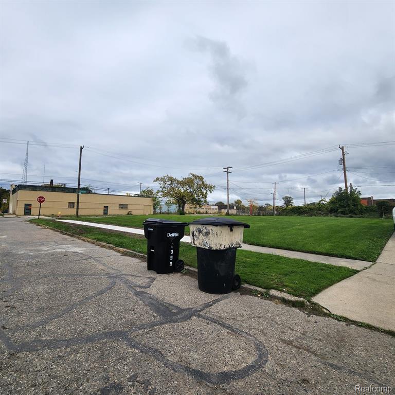 12406-12416 GREENLAWN Street, Detroit, MI 48204 — Photo 3