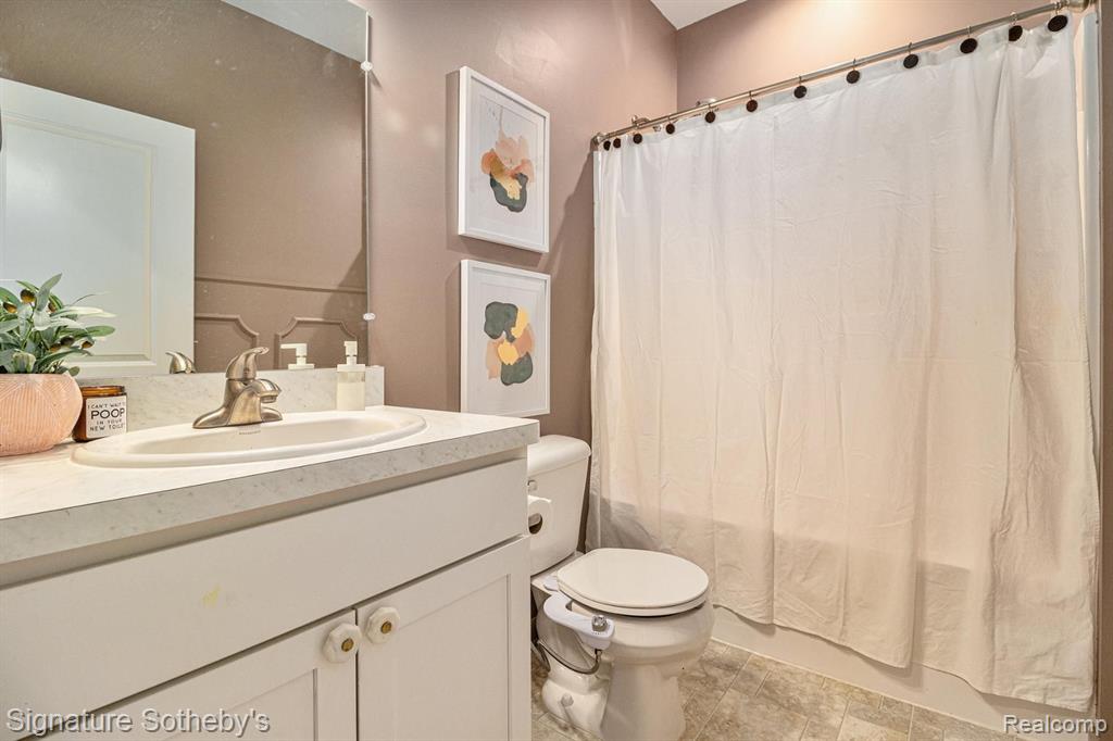 6336 HAWTHORNE Avenue, Ypsilanti, MI 48197 — Photo 24