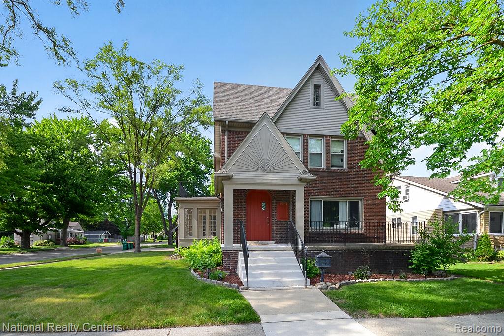 15105 Maplewood Avenue, Eastpointe, MI 48021 — Photo 2