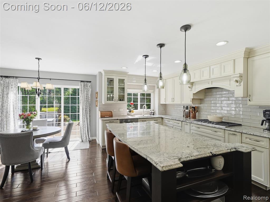 732 Westhills Drive, South Lyon, MI 48178 — Photo 9