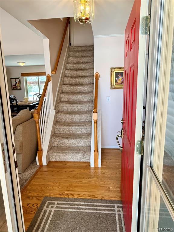 7586 Paradise Drive, Grand Blanc, MI 48439 — Photo 33