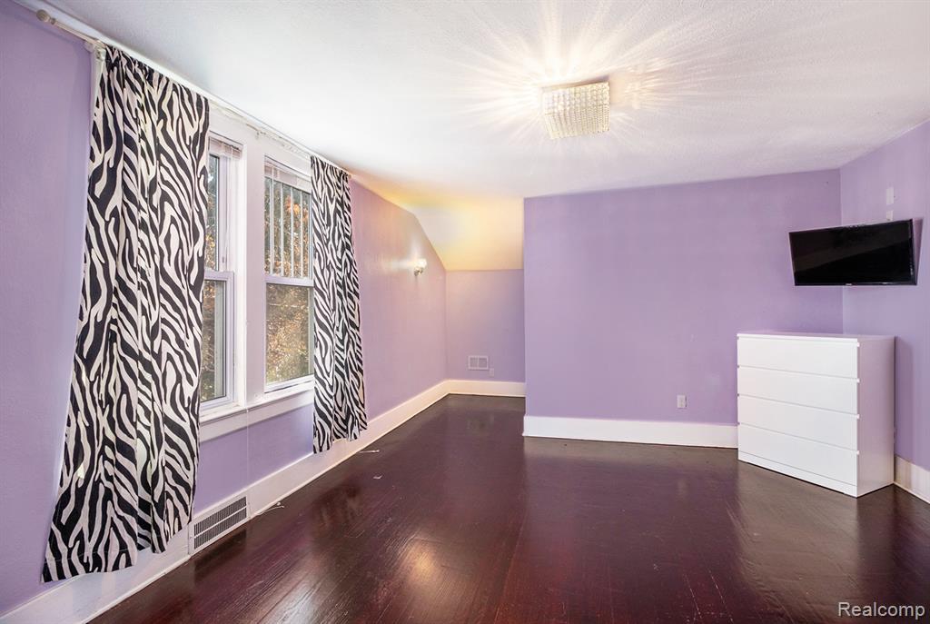 66 E Shore Drive, Whitmore Lake, MI 48189 — Photo 18