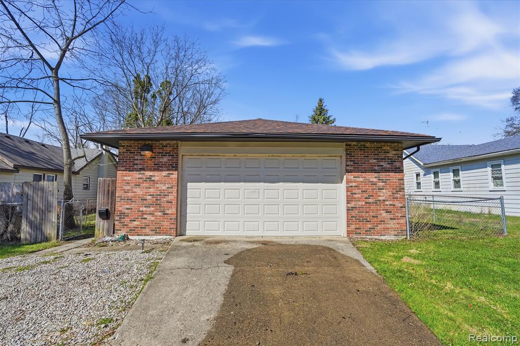 114 Waterly Avenue, Waterford, MI 48328 — Photo 3