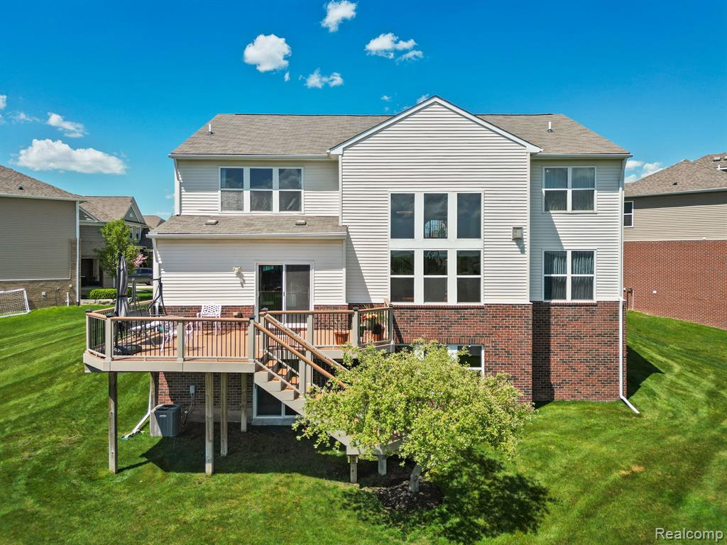 4562 Cloverdale Court, Lake Orion, MI — Photo 3