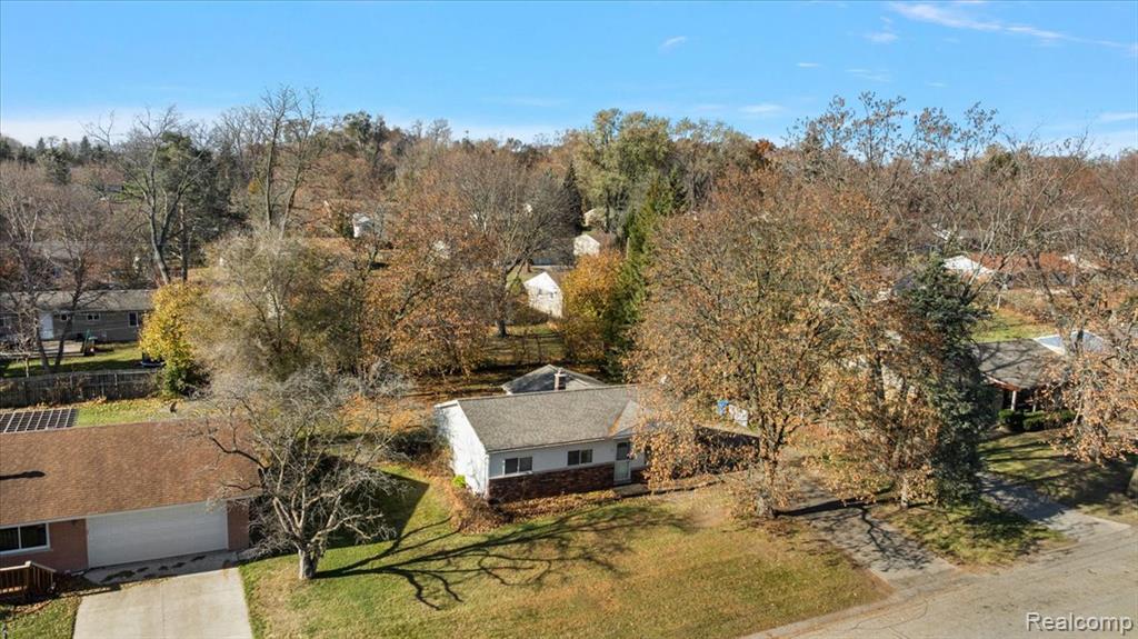 4775 Halberd Street, Commerce Twp, MI 48382 — Photo 8