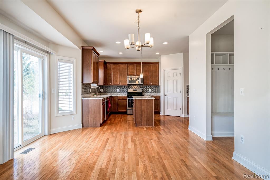 3253 EASTRIDGE Drive, Dexter, MI 48130 — Photo 13