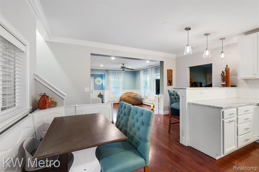 735 E HURON Street, Milford, MI 48381 — Photo 12