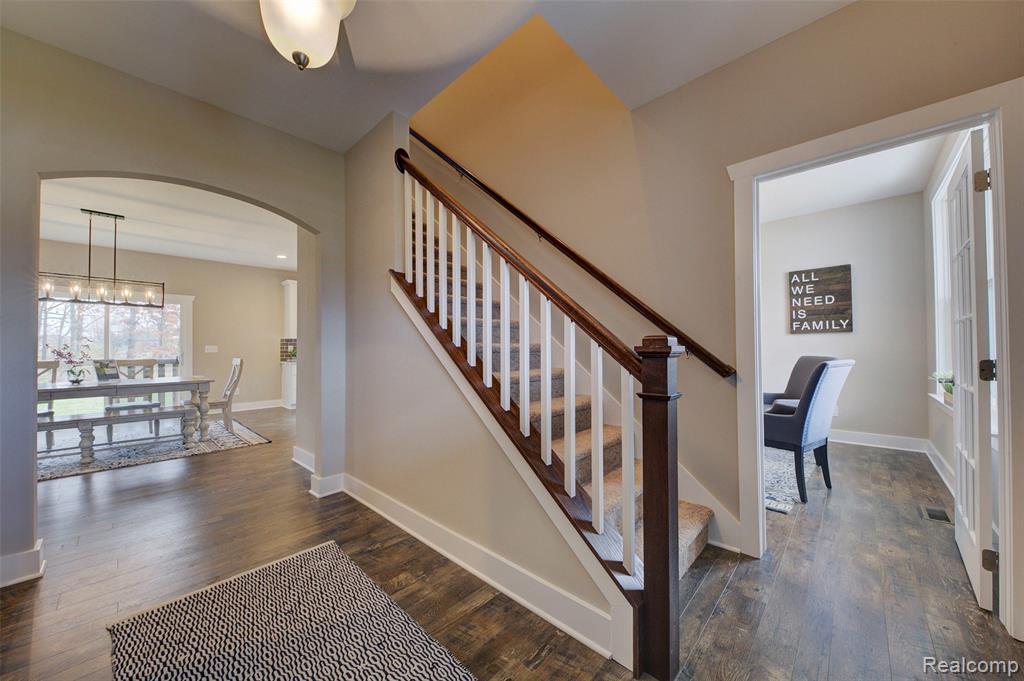 636 BIRKDALE, Howell, MI 48843 — Photo 3
