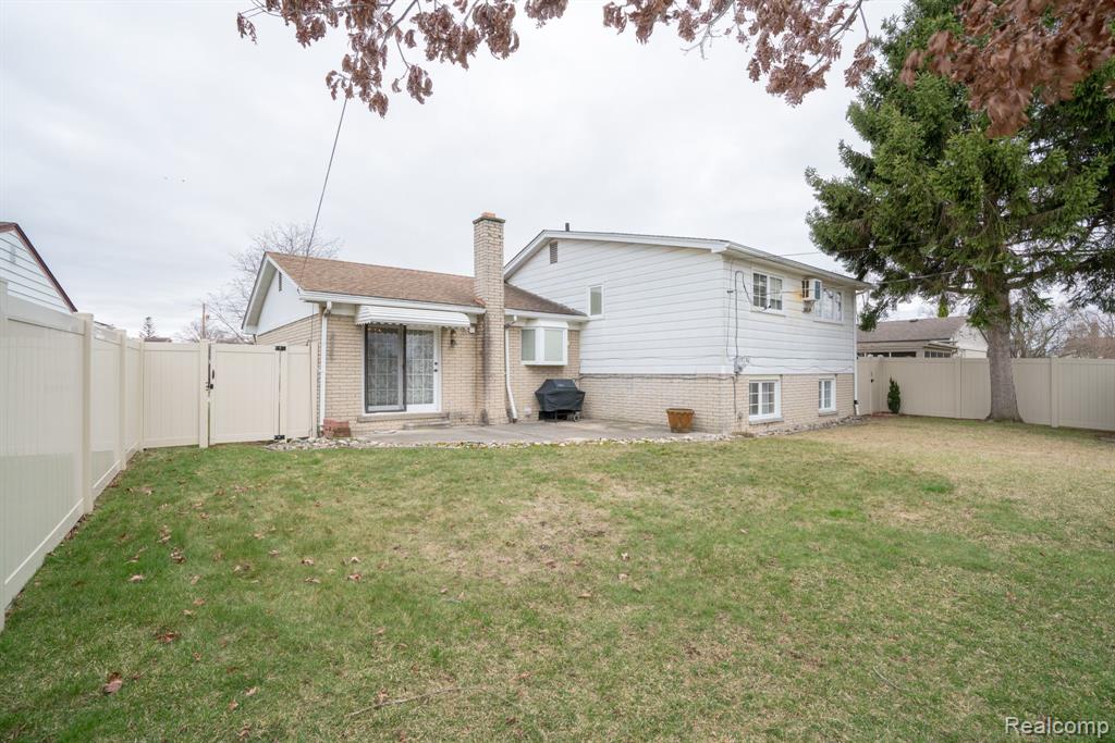 4180 DEVONSHIRE Street, Trenton, MI 48183 — Photo 6