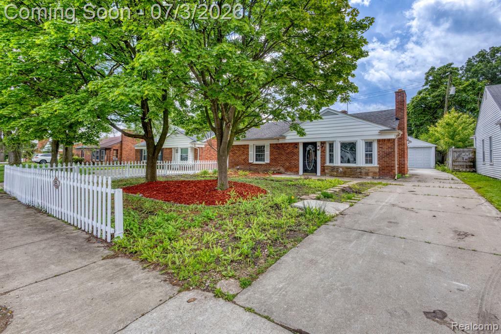 4335 W 14 Mile Road, Royal Oak, MI 48073 — Photo 4