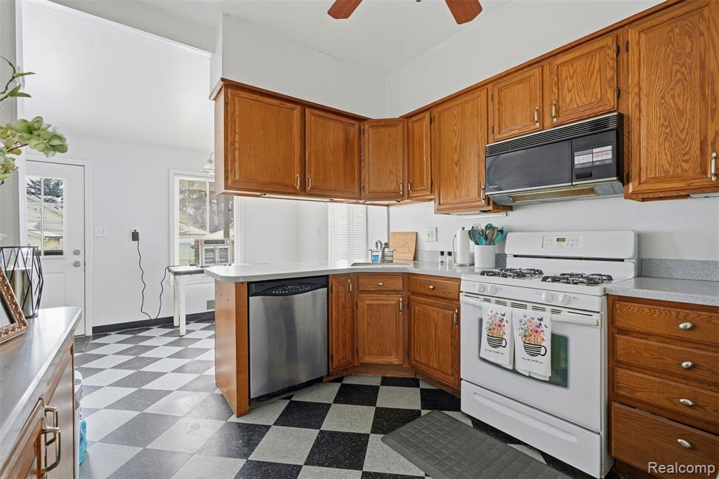 1239 Maryland Street, Grosse Pointe, MI 48230 — Photo 9