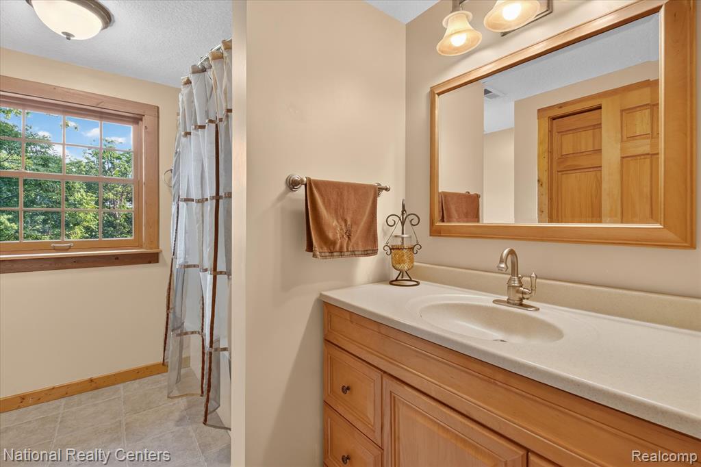 12426 Shaffer Road, Davisburg, MI 48350 — Photo 19