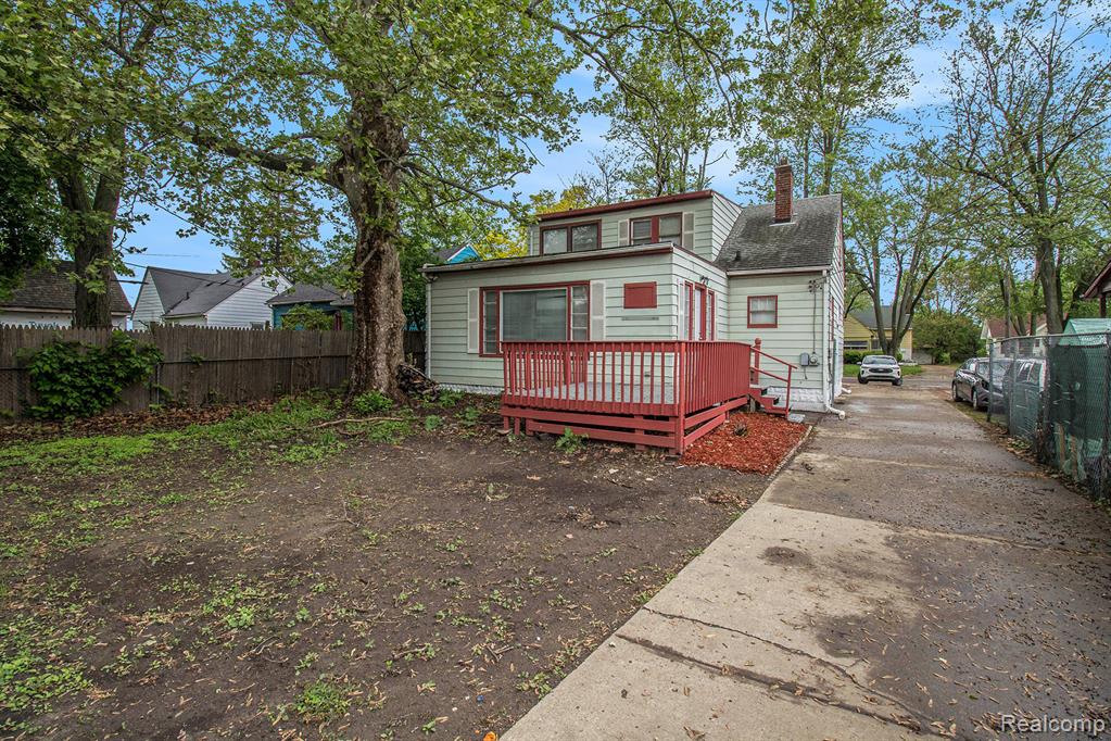 570 E KENNETT Road, Pontiac, MI 48340 — Photo 26