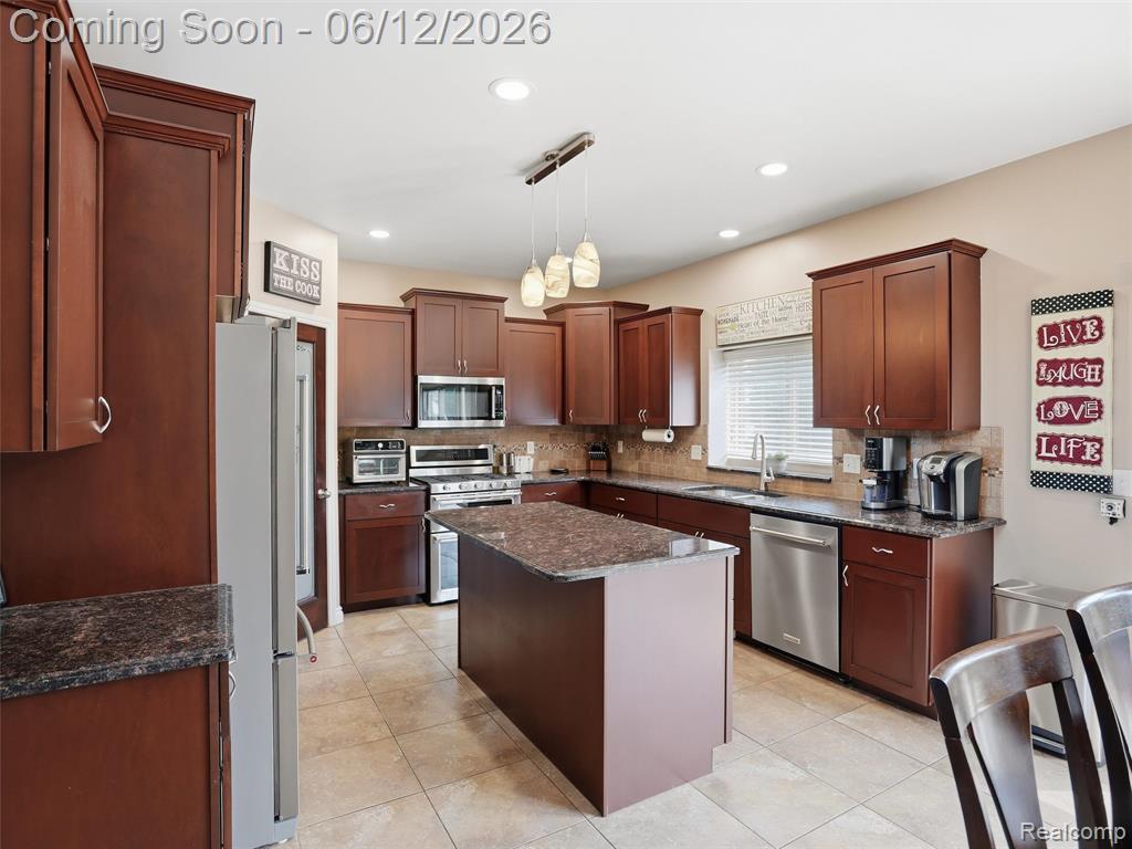 50606 Bredenbury Drive, Macomb, MI 48044 — Photo 15