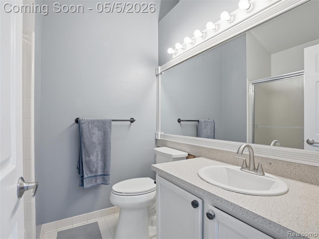 135 W Kenilworth Avenue, Royal Oak, MI 48067 — Photo 16