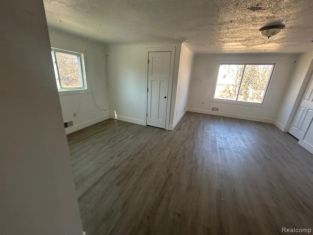 5258 NEWPORT Street, Detroit, MI 48213 — Photo 22