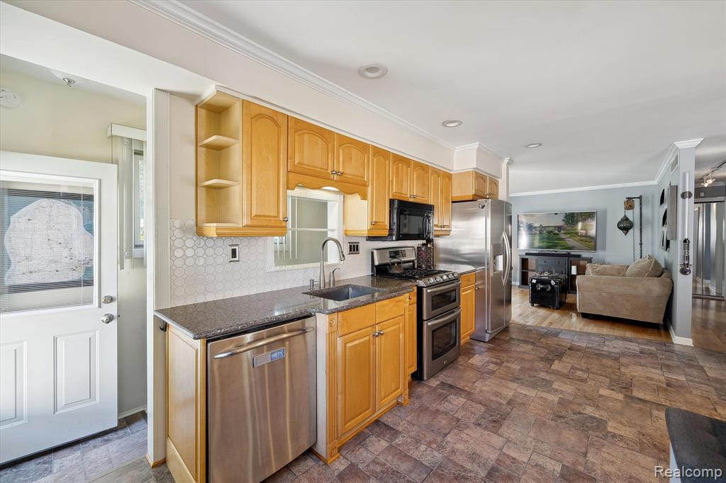 50293 PEGGY Lane, Chesterfield, MI 48047 — Photo 13