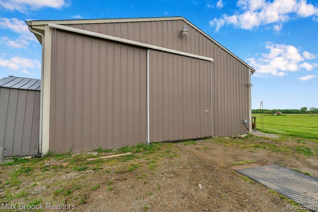 8661 TURNER Road, Imlay City, MI 48444 — Photo 39
