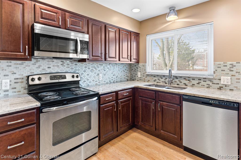 4217 Cooper Avenue, Royal Oak, MI 48073 — Photo 13