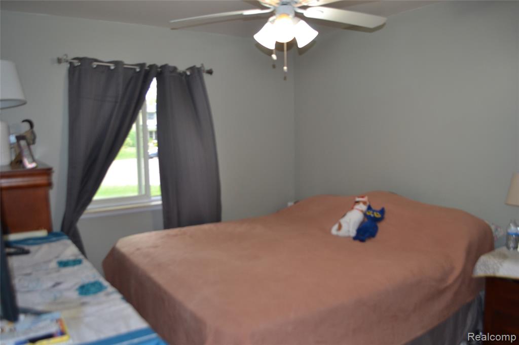 5448 FAIRVIEW Drive, Grand Blanc, MI 48439 — Photo 19