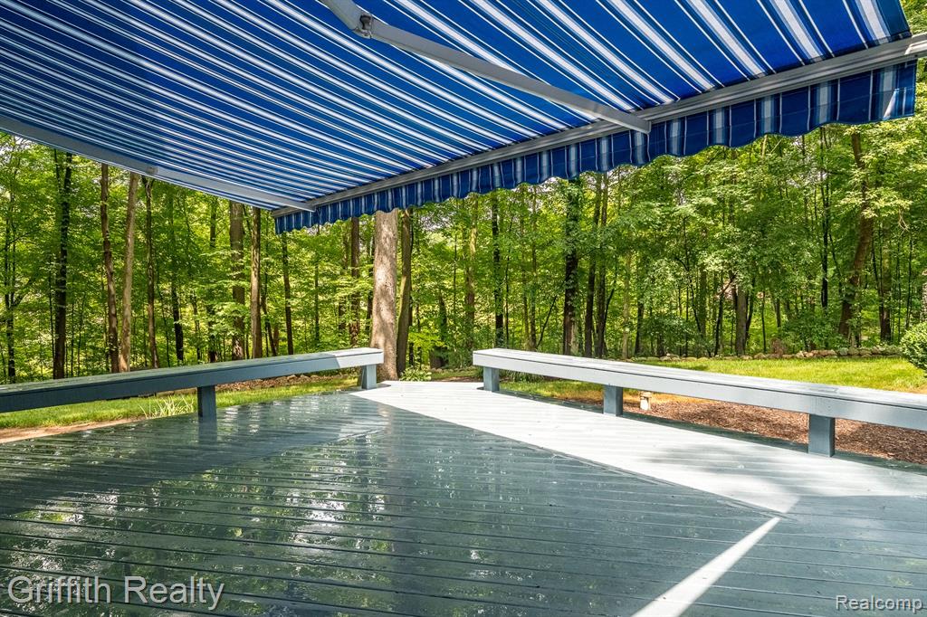 8123 Baypointe Drive, Brighton, MI 48114 — Photo 35