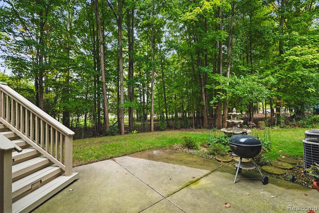 6993 Crosswell Drive, West Bloomfield, MI — Photo 38