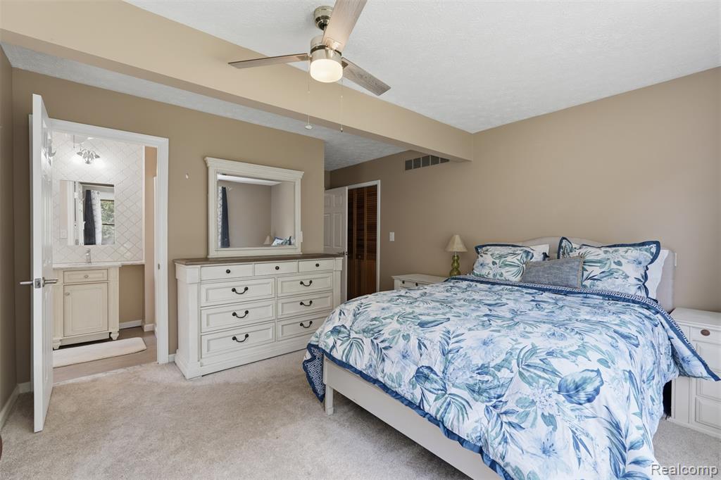 3843 Hooker Road, Pinckney, MI 48169 — Photo 11