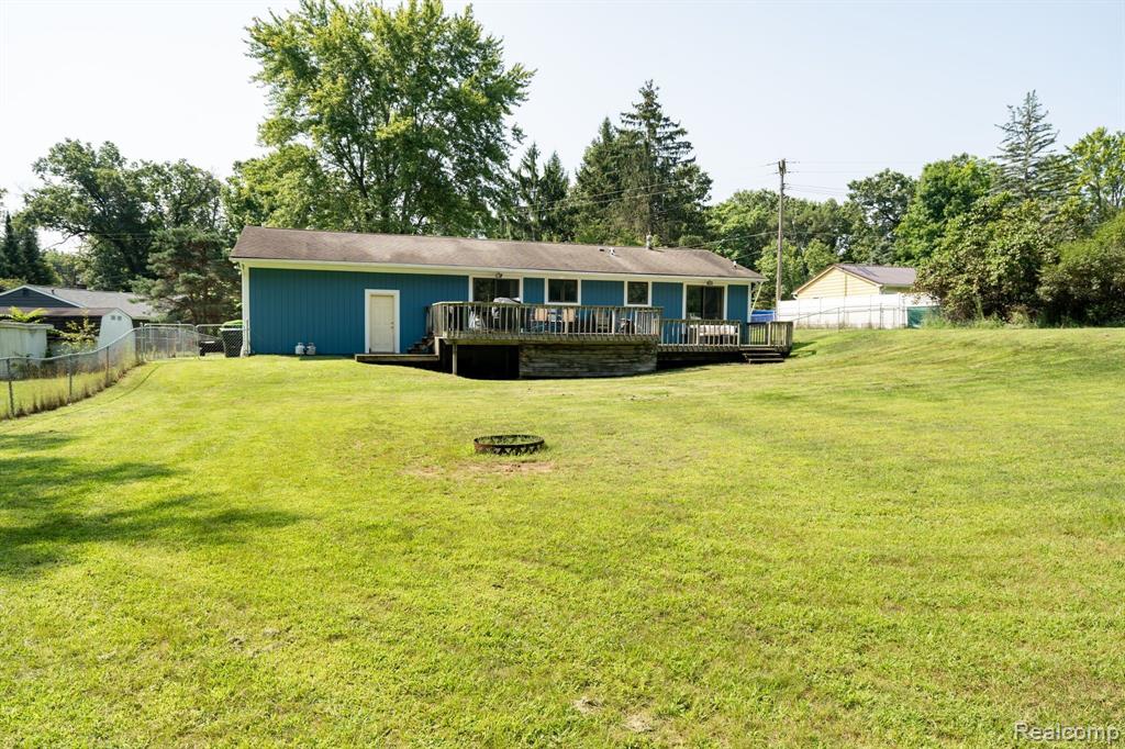 9904 CEDAR ISLAND Road, White Lake, MI — Photo 37