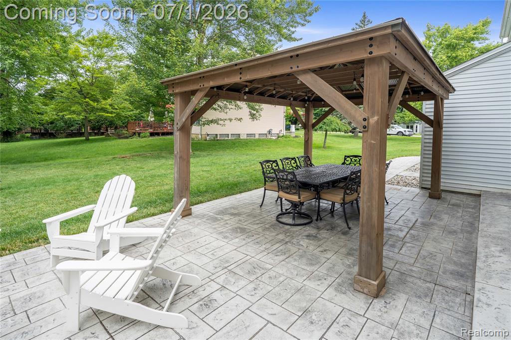 5441 Langlewood Drive, West Bloomfield, MI — Photo 45