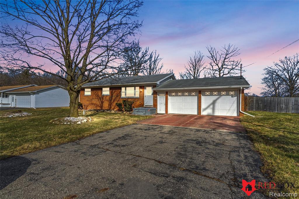 2379 Hialeah Drive, Flint, MI 48507 — front exterior