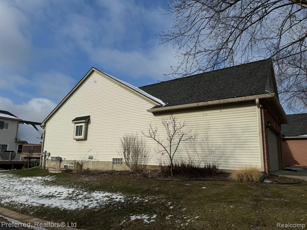 573 SNOWFALL Court, Howell, MI 48843 — Photo 24