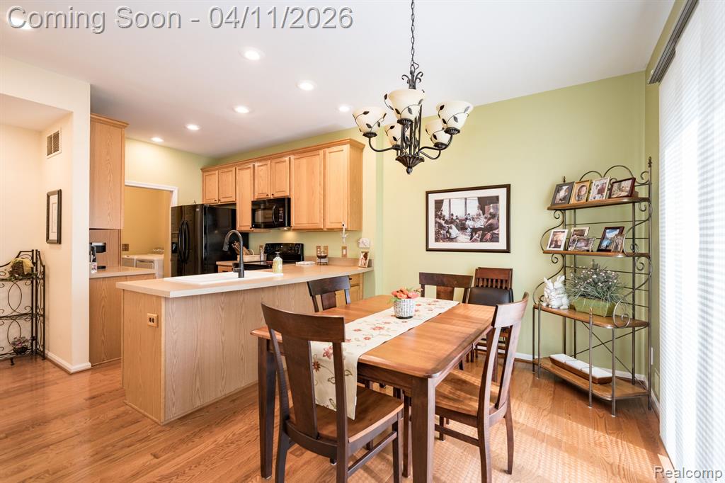 282 Stratford Lane, Lake Orion, MI — Photo 10