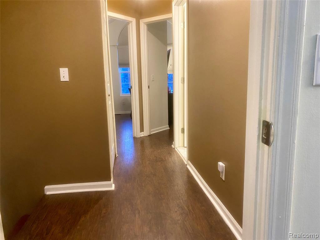 6866 Fox Lane, Waterford, MI 48327 — Photo 15