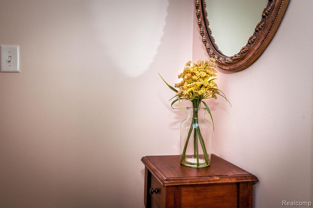 9245 PINE KNOB Road, Clarkston, MI 48348 — Photo 31