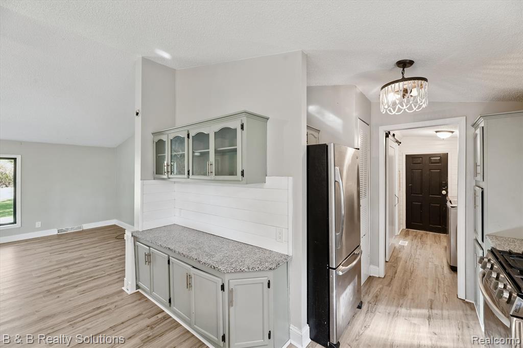6692 JONES Road, North Branch, MI 48461 — Photo 13