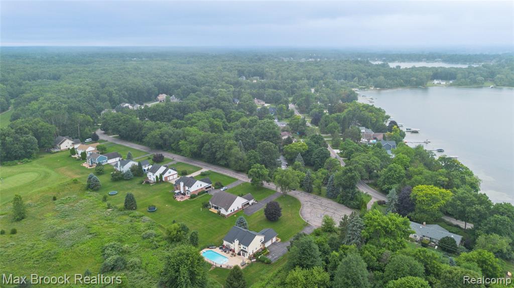 1478 Courtney Court, Hartland, MI 48353 — Photo 66
