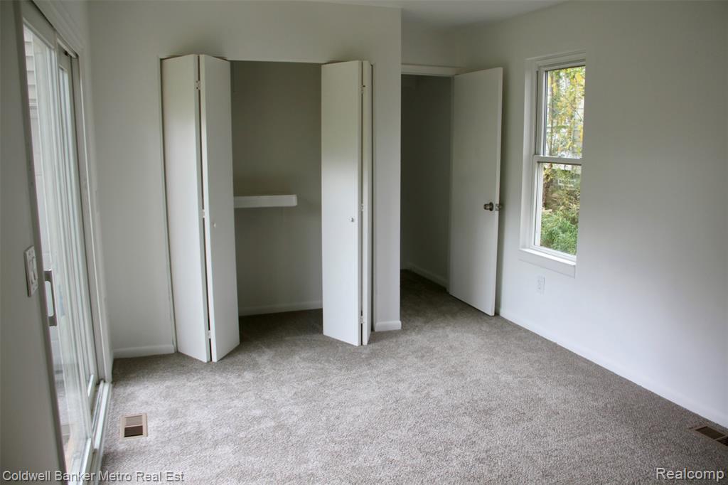 92 N Ardmore Street, Pontiac, MI 48342 — Photo 18
