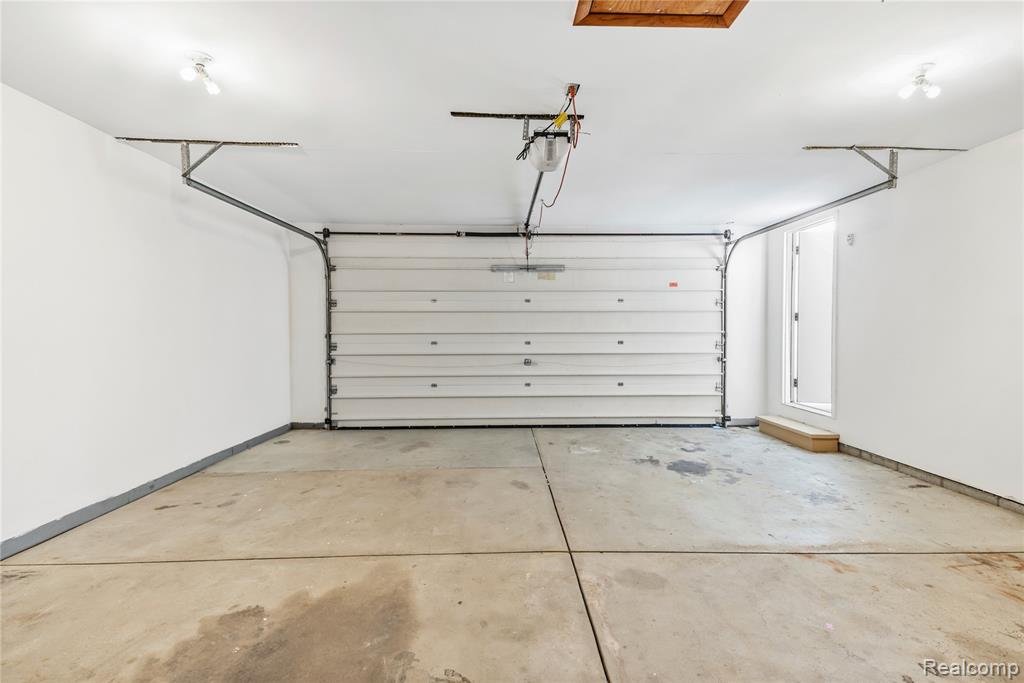 6068 Hearthside Place, Grand Blanc, MI 48439 — Photo 58